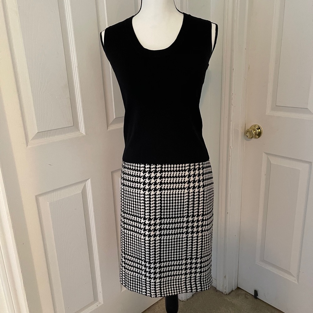 Liz Claiborne houndstooth skirt